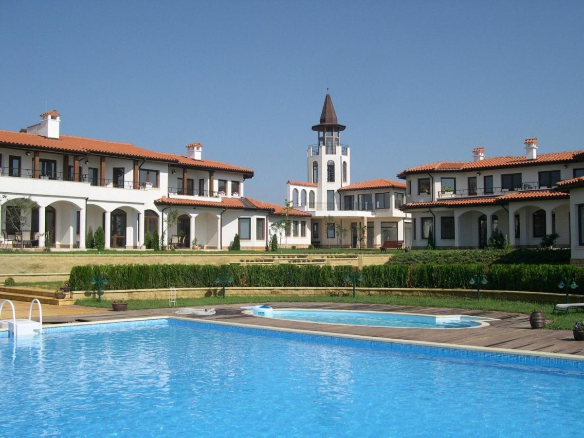 Вила Бел Тауър - Villa Bell Tower Μπαλτσίκ Εξωτερικό φωτογραφία